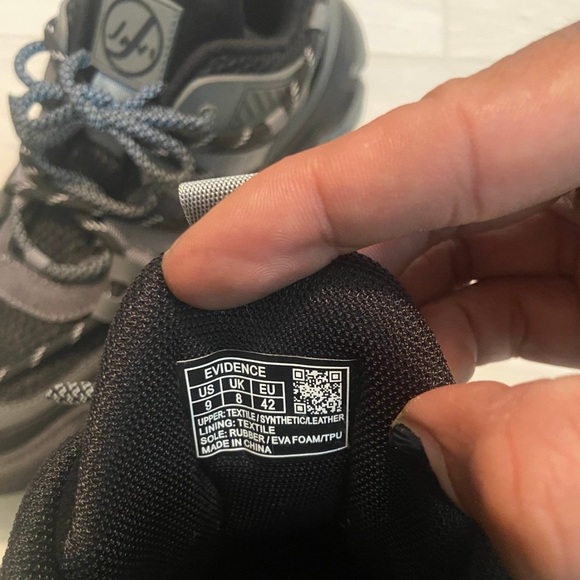 Javi Black and Grey Sneakers - Picture 4 of 5